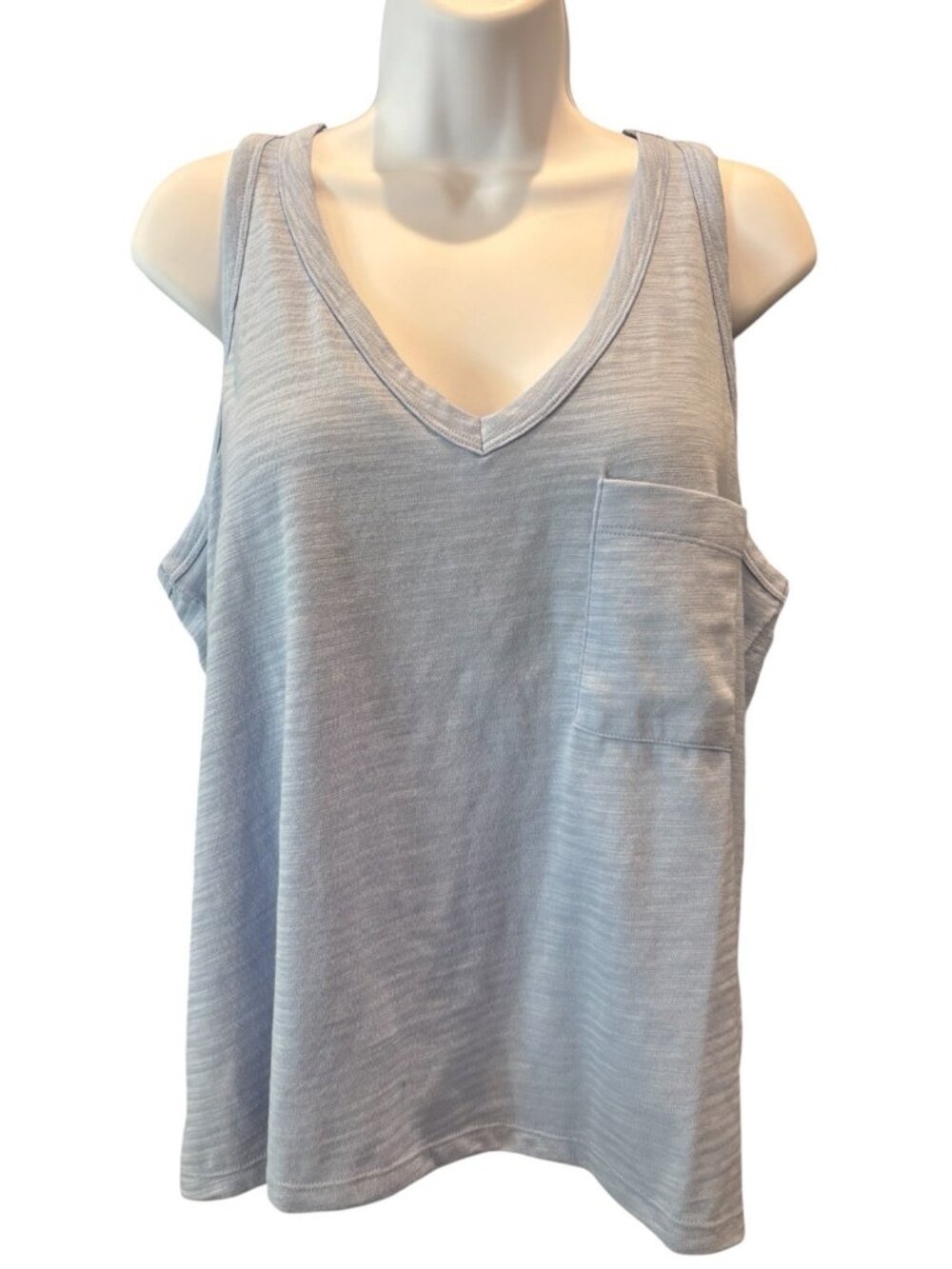 Eddie Bauer Women’s Solstice Slub Pocket Tank Top‎ Peak Blue Size L NWT V-Neck